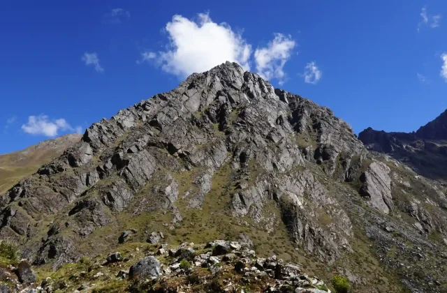 lagoon-humantay-salkantay-mountain-hike (1)