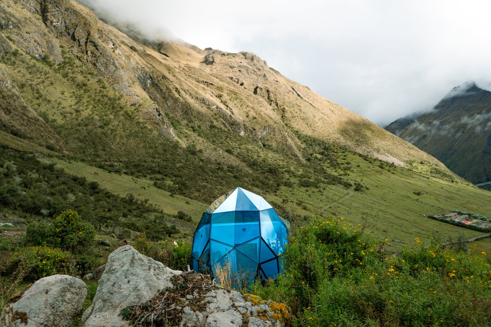Salkantay route traveler